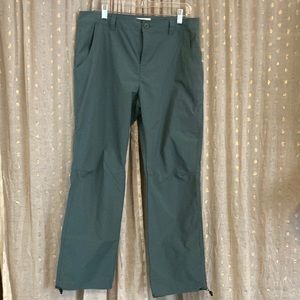 Green hiking pants size 14